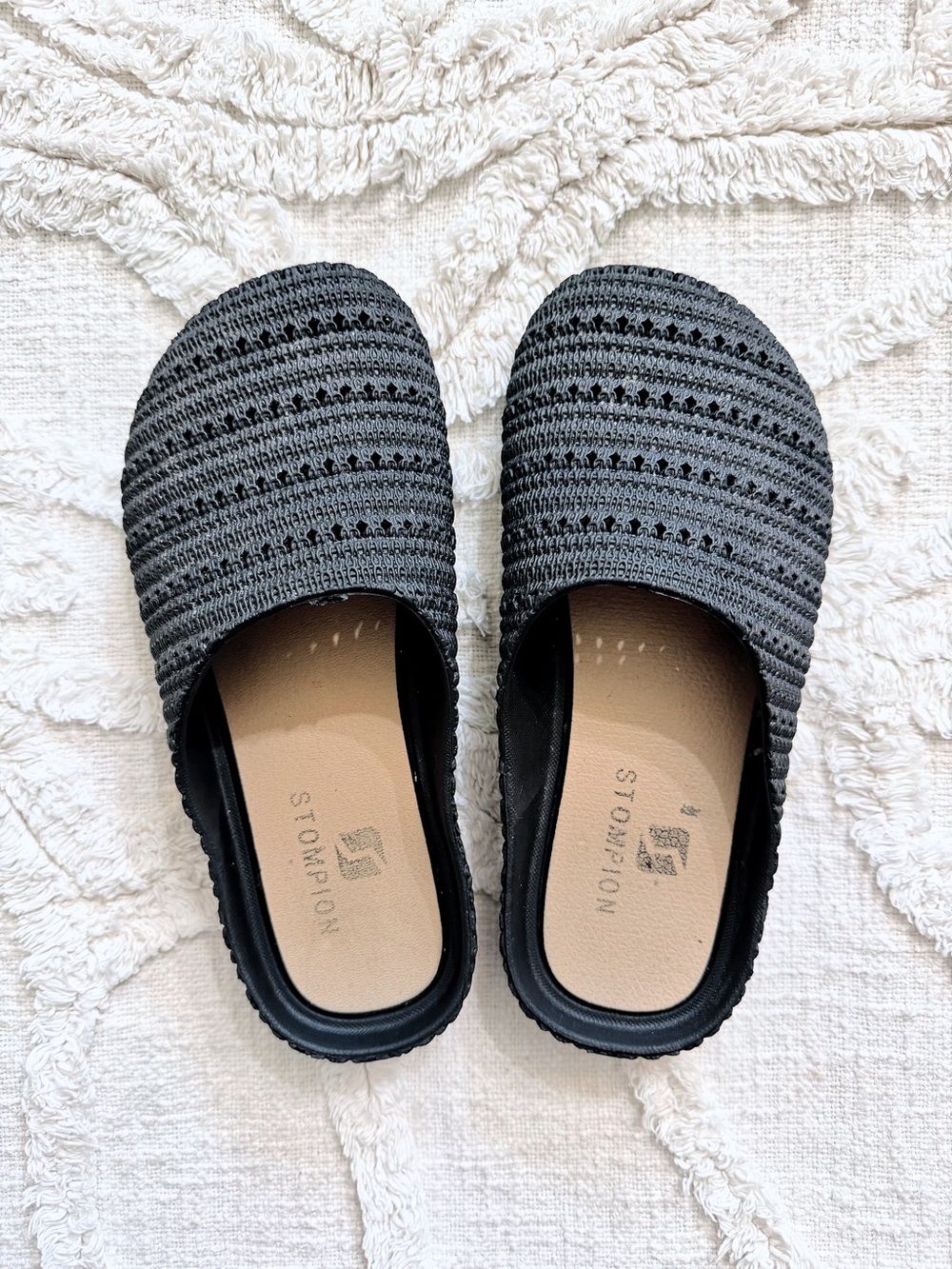 Stompion Black Textured Woven Slide Sandals Size 36-37 EUC